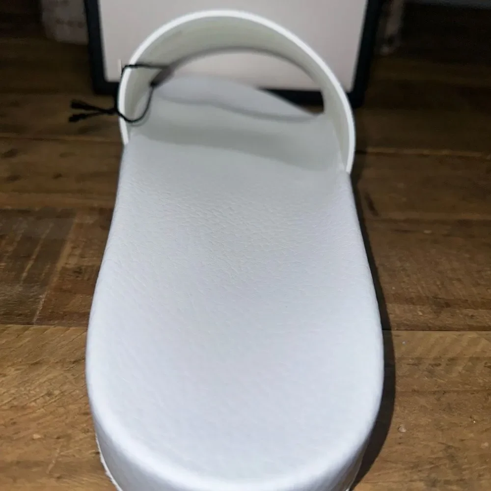 Gucci Pool Slides - Picture 3 of 5